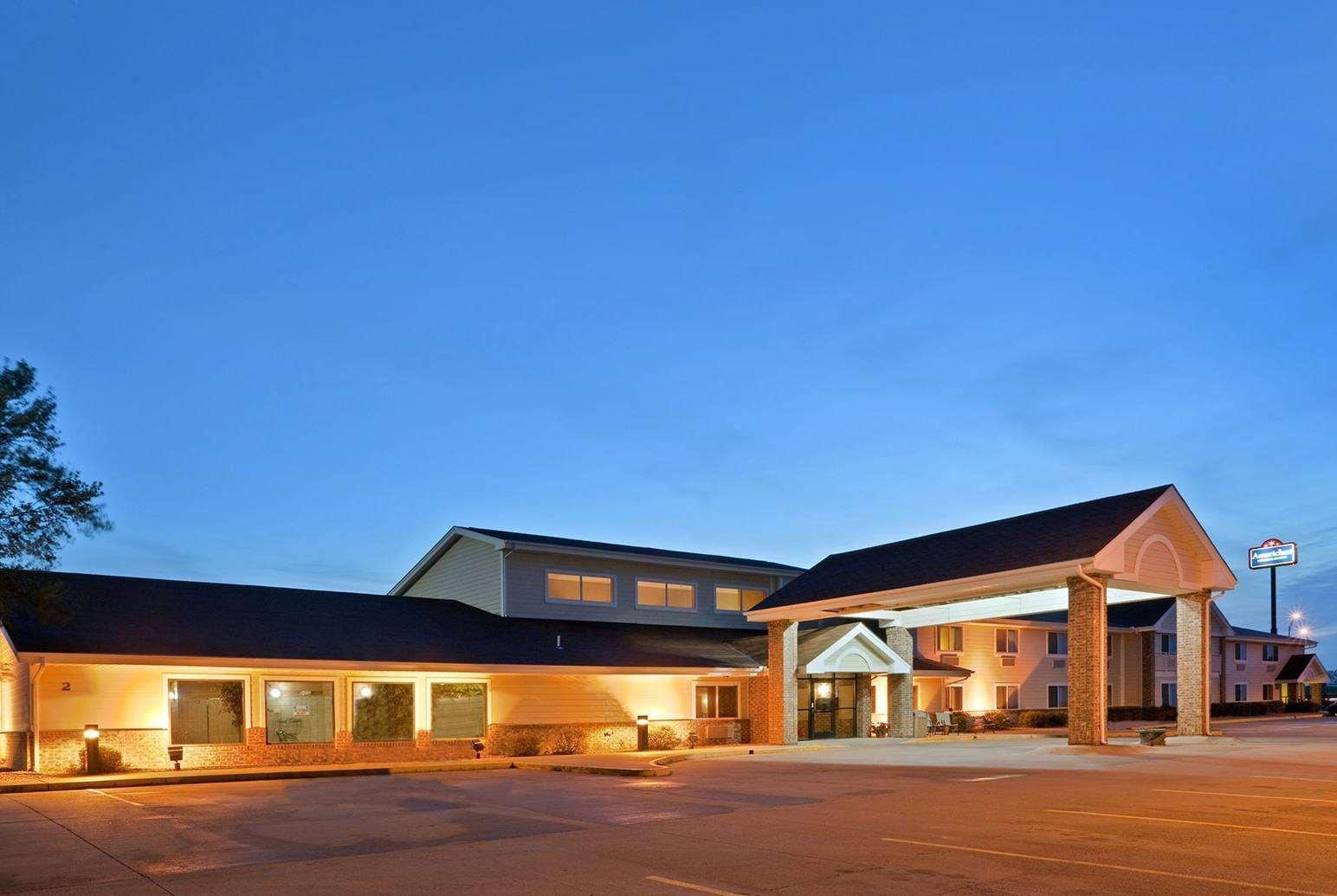 Americinn By Wyndham Stuart Exterior foto